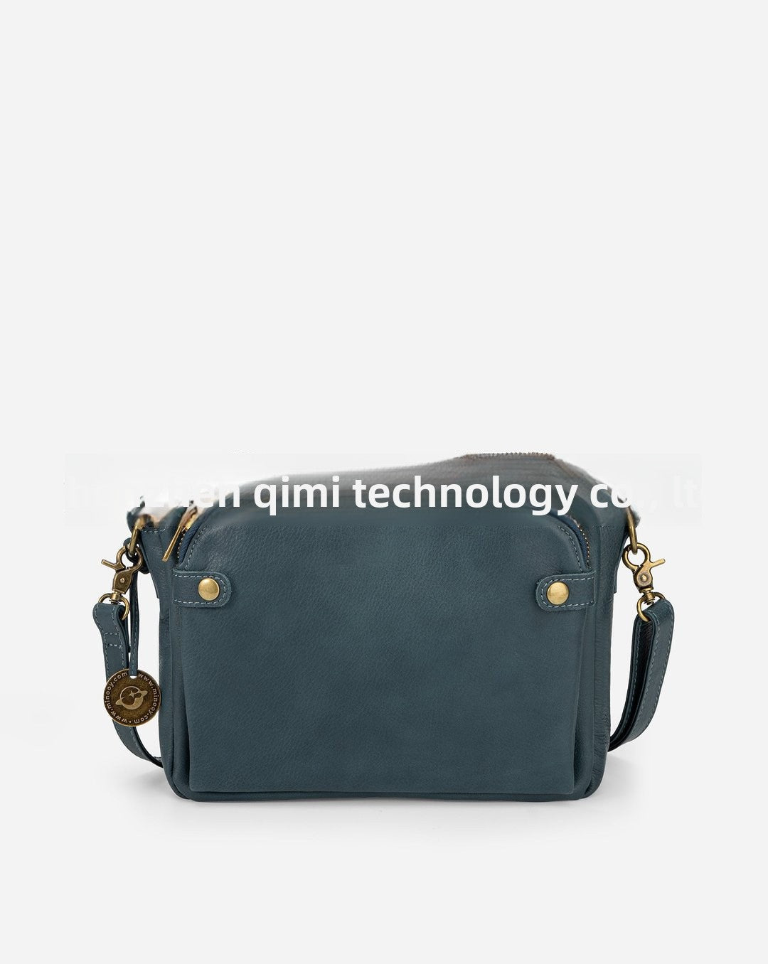 תיק עור עם רצועת עור