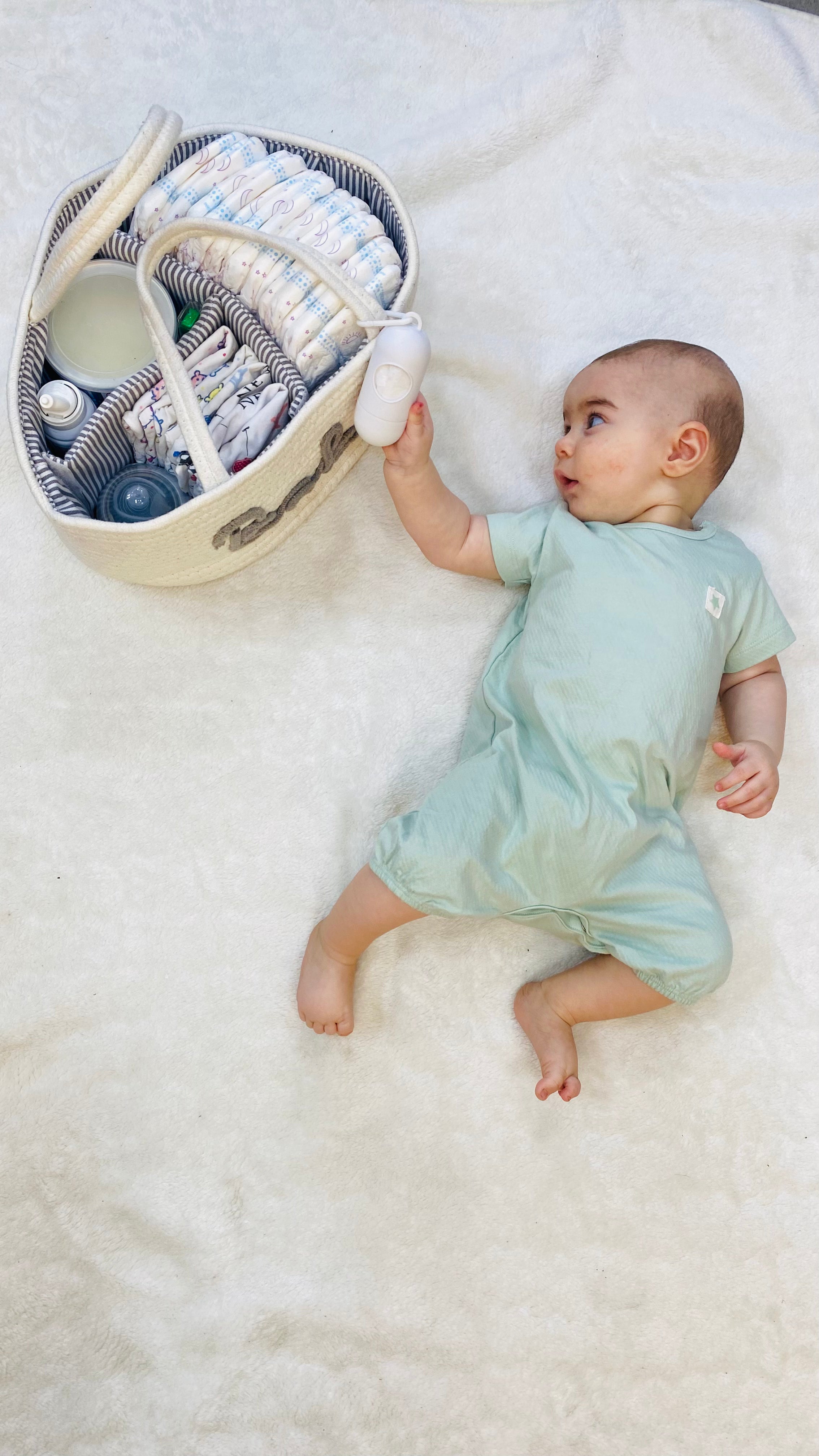 ארגונית לתינוקות של Lunelle