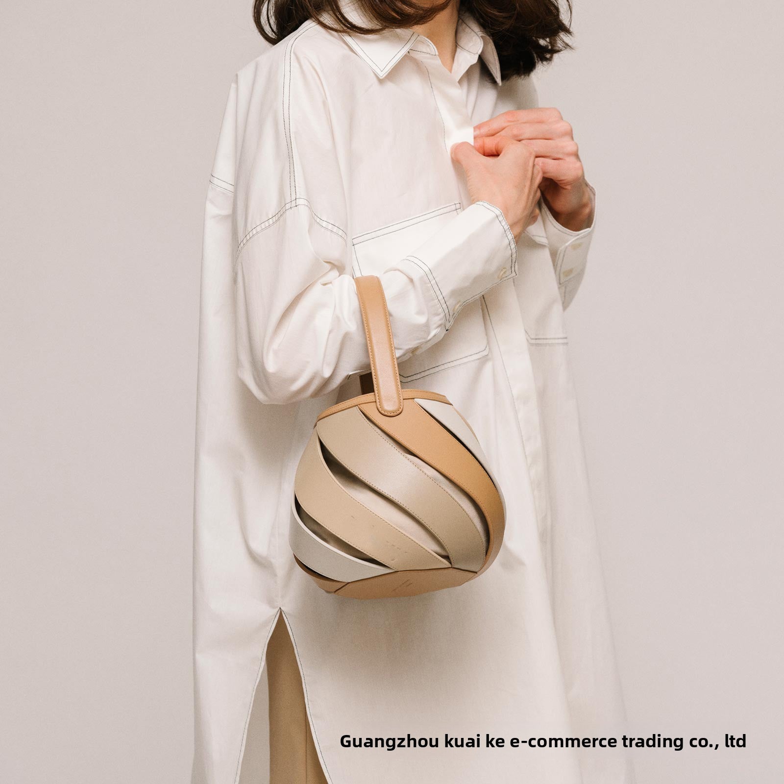 תיק גלילי עם ניגודיות צבע 