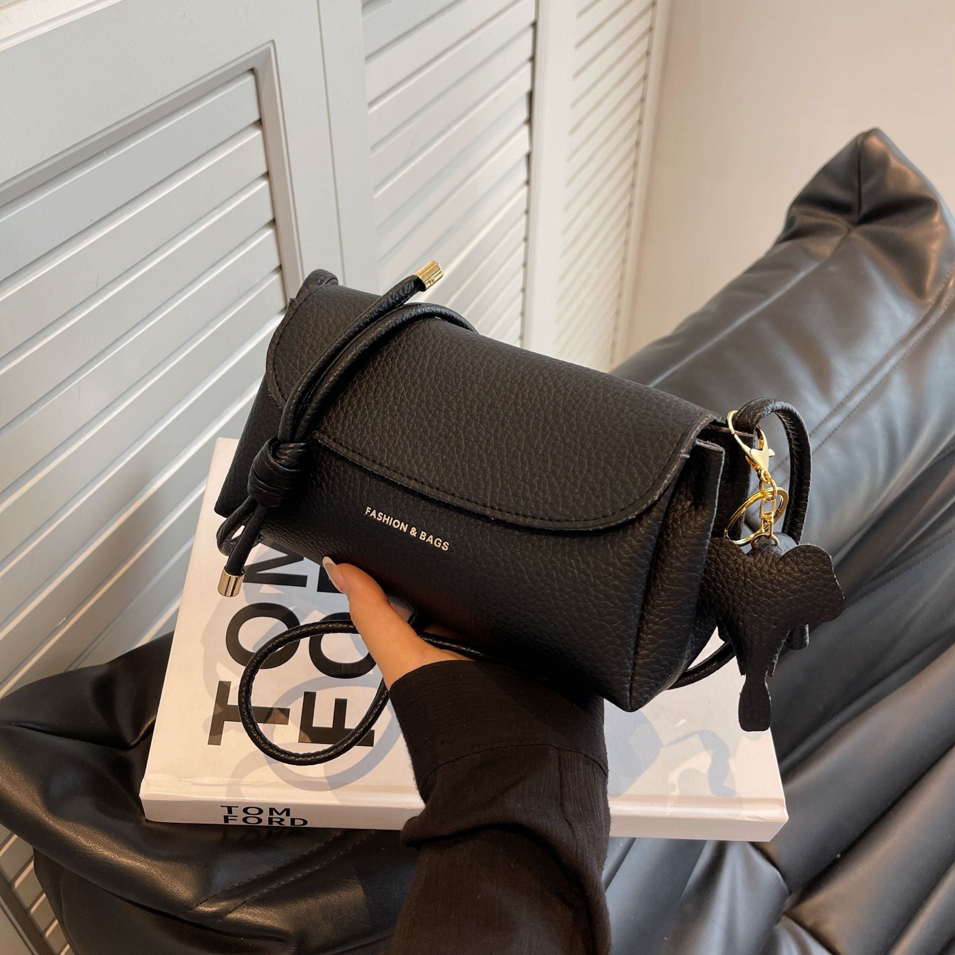 תיק עיצוב נישה 